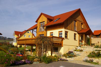 Holzhaus von Holzbau H&uuml;mmer