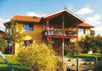 Ein sch&ouml;nes Holzhaus von Holzbau H&uuml;mmer